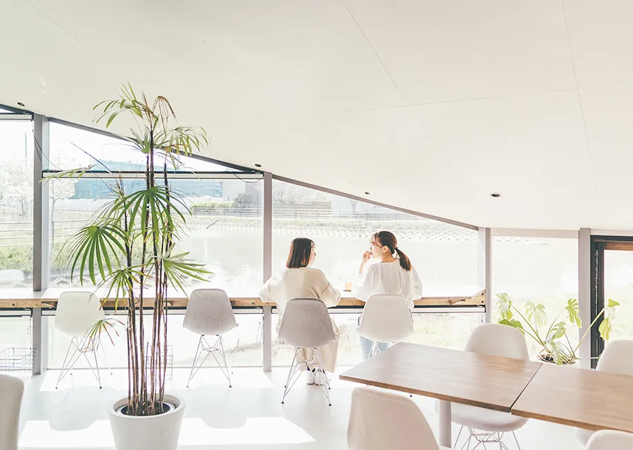 Tenriverside の店内